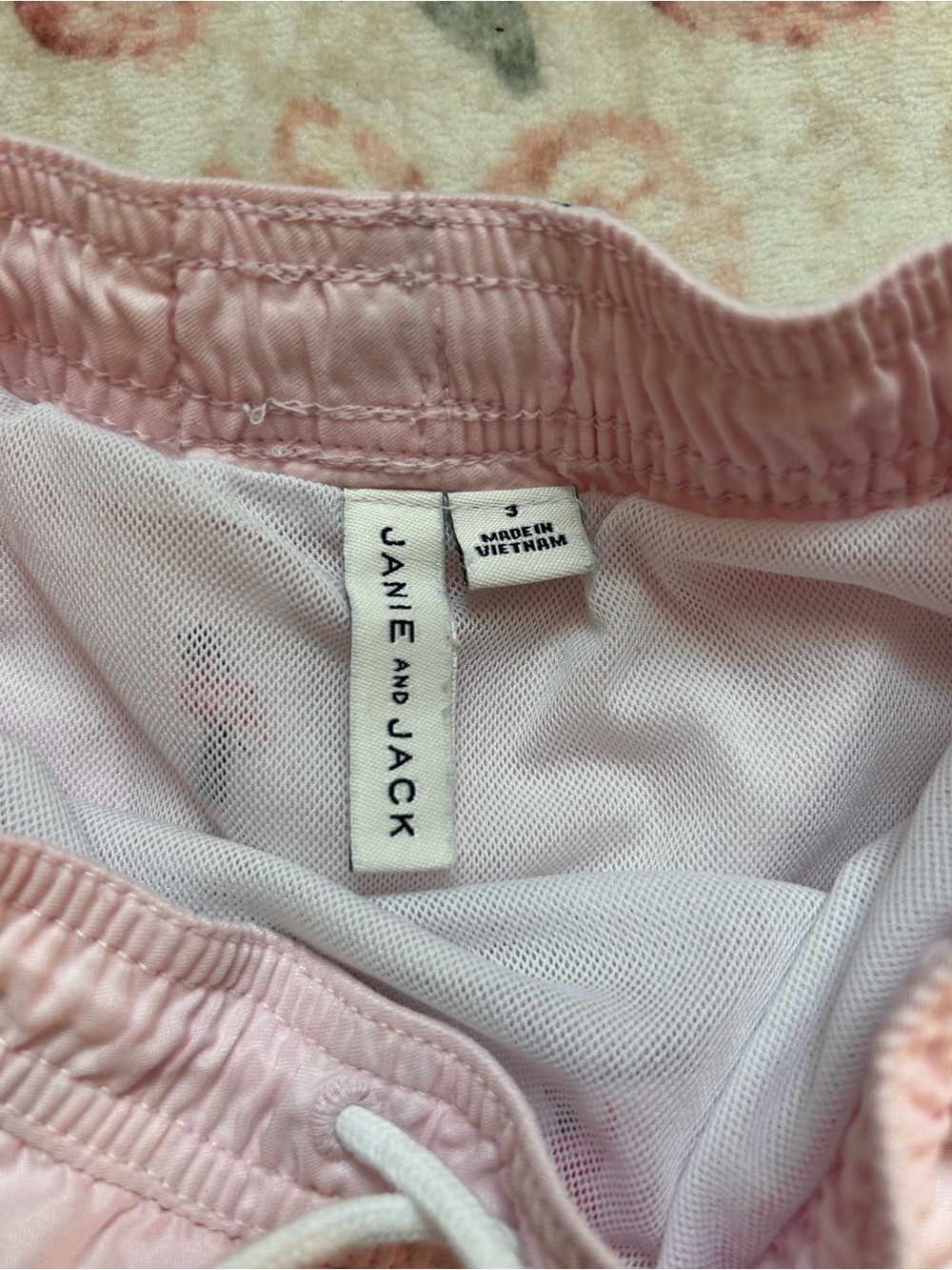 3T Linen Shorts Lot of 3 - Pink, Yellow, & Light Pink Flamingo swim shorts - Picture 5 of 10